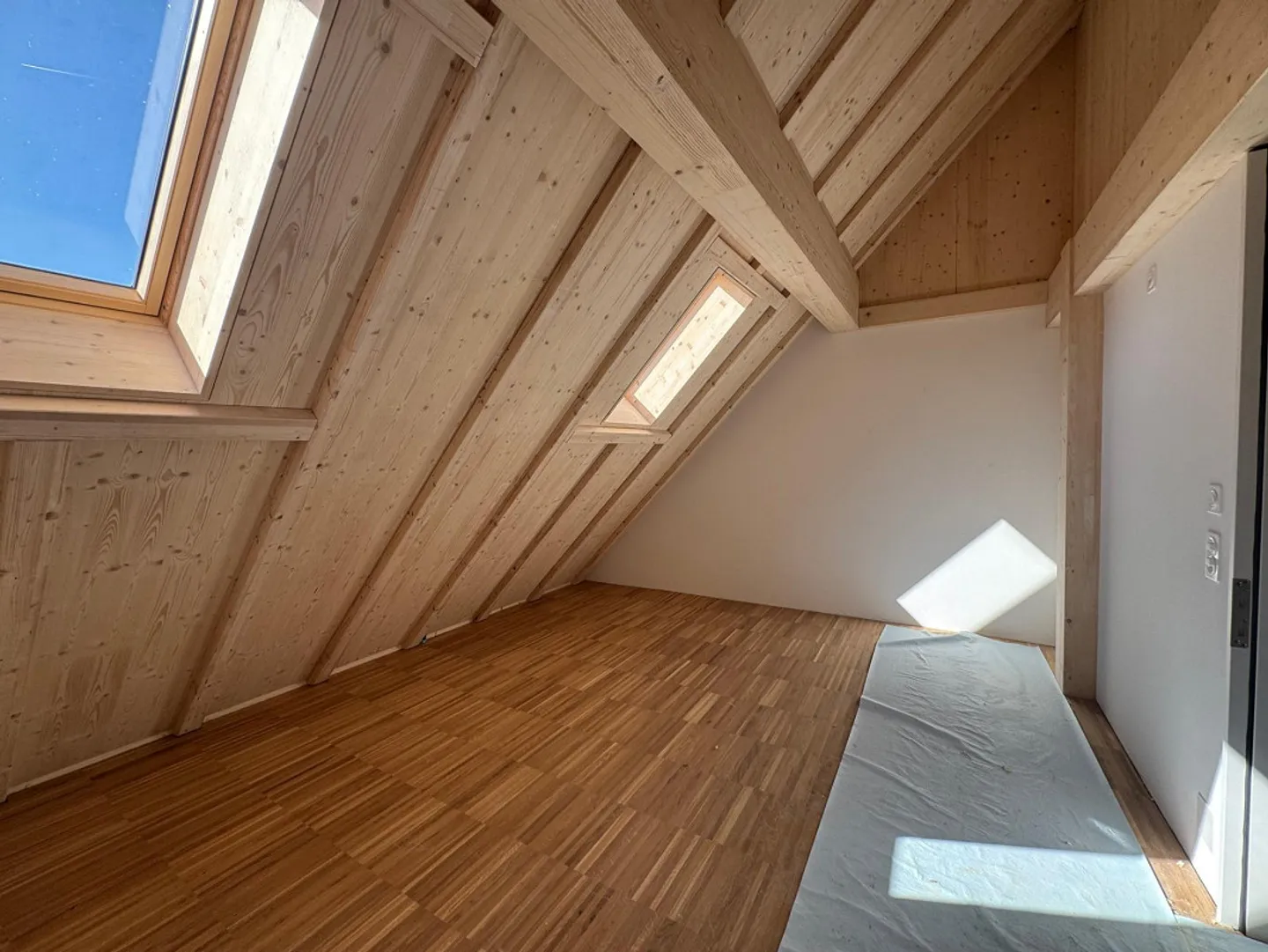 Appartamento duplex di 5,5 stanze - Foto 3 di 11
