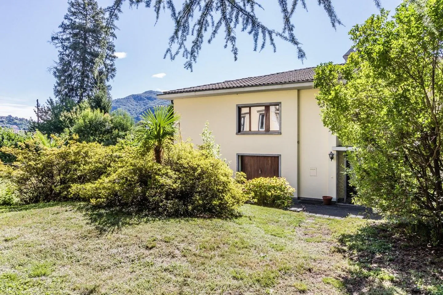 Importante villa con piscina - un vero affare! - Foto 9 di 13