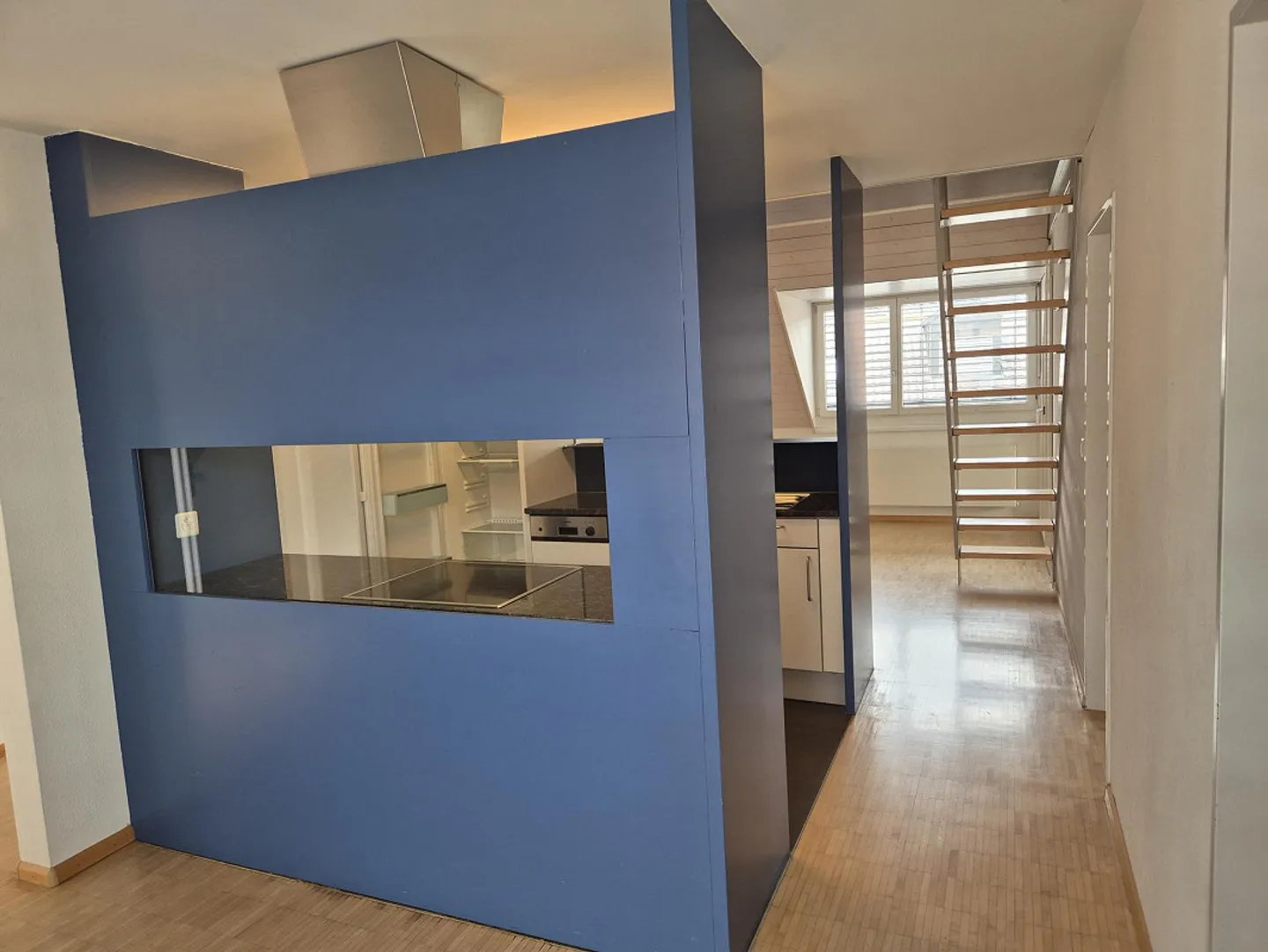 Appartement en duplex moderne de 3,5 pièces avec jardin d'hiver + galerie - Photo 4 sur 16