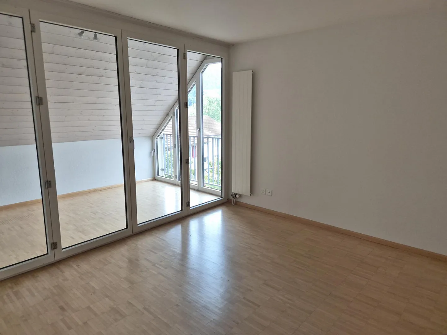 Appartement en duplex moderne de 3,5 pièces avec jardin d'hiver + galerie - Photo 8 sur 16
