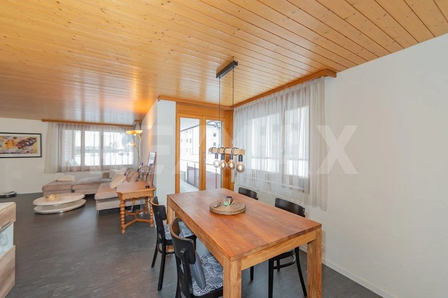 3.5 Room Garden Apartment in a Quiet Central Location - Photo 4 of 13