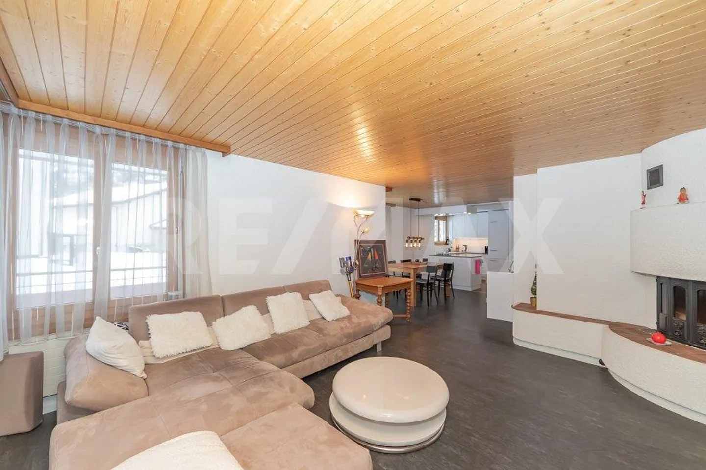 3.5 Room Garden Apartment in a Quiet Central Location - Photo 6 of 13