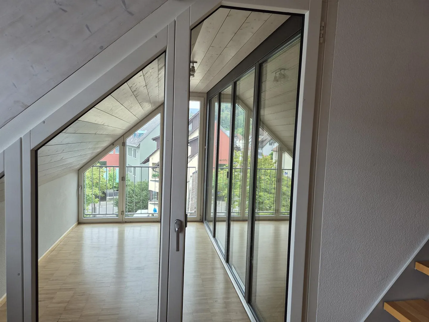 Appartement en duplex moderne de 3,5 pièces avec jardin d'hiver + galerie - Photo 6 sur 16