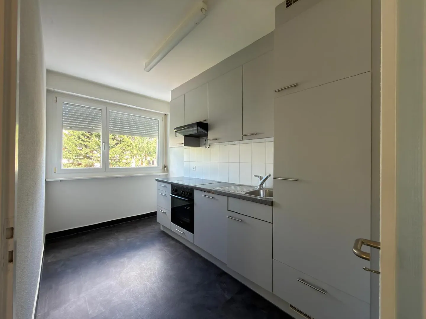 2-room apartment - Photo 1 of 9