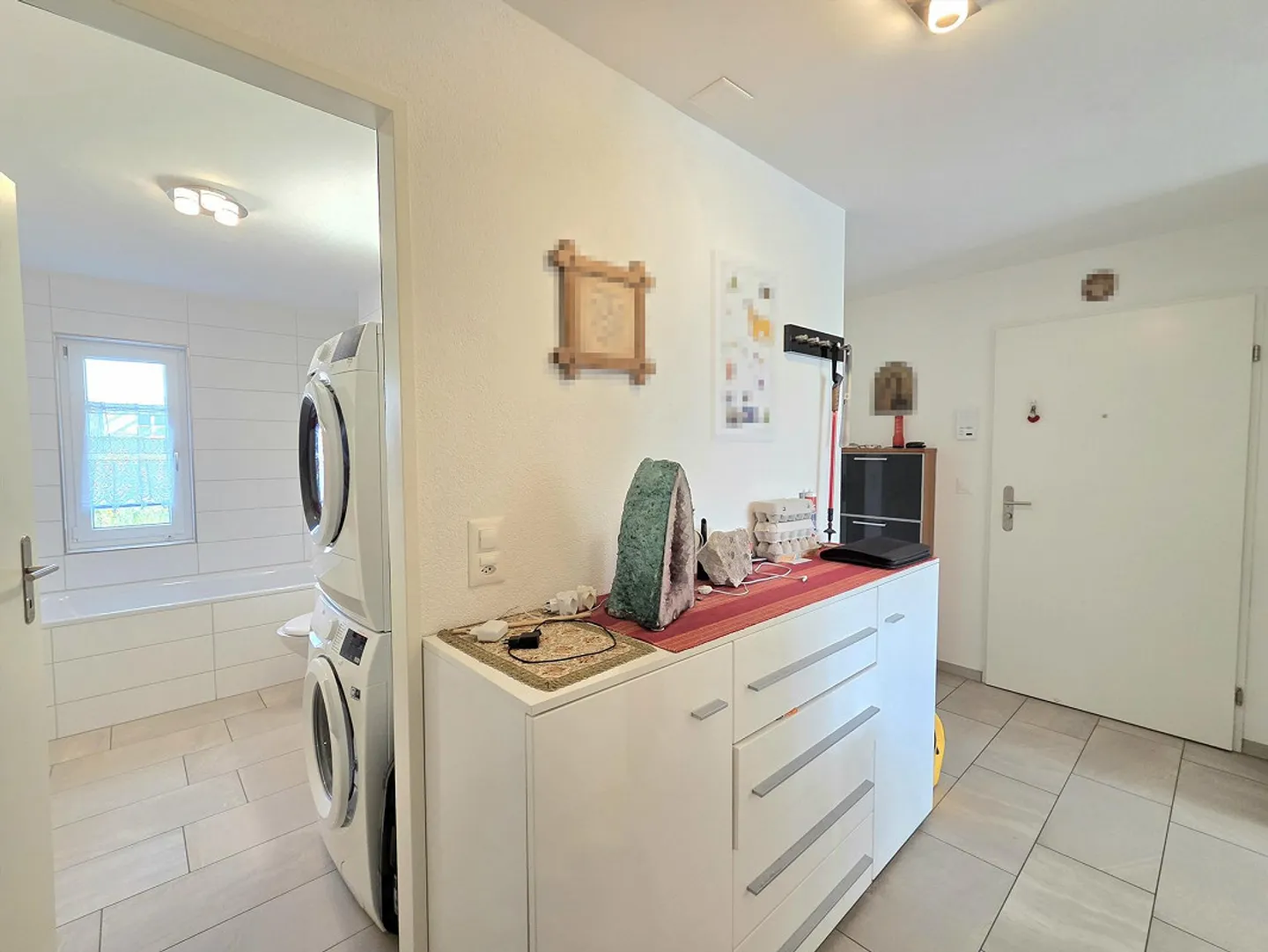 Appartement spacieux et lumineux de 4,5 pièces avec vue sur la verdure - Photo 8 sur 14