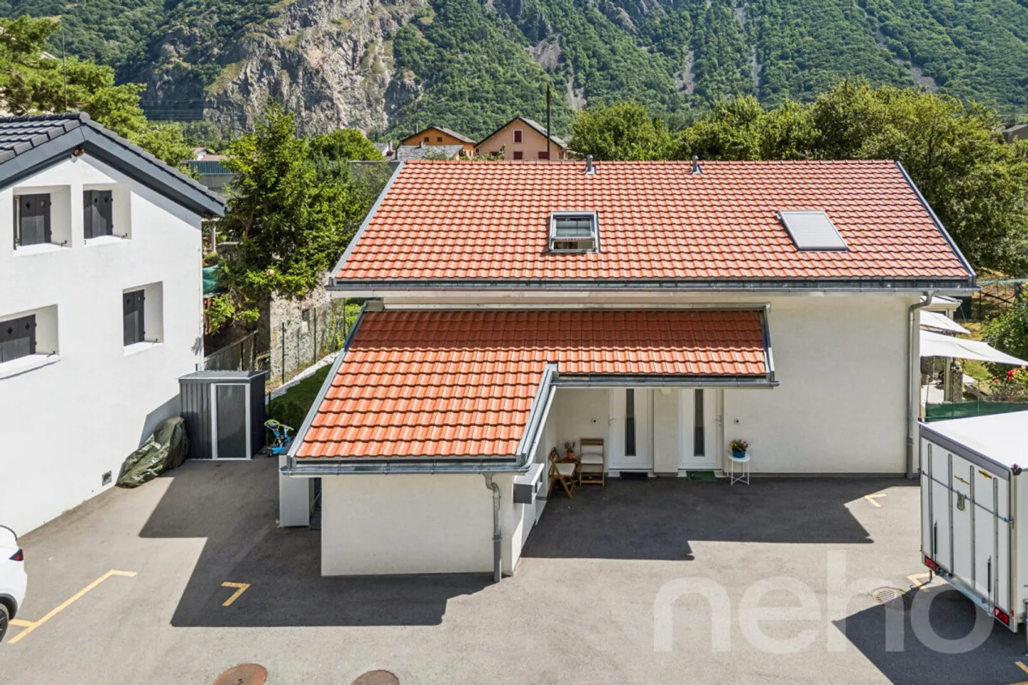 Wunderschönes Doppelhaus von 120 m² - Foto 2 von 12