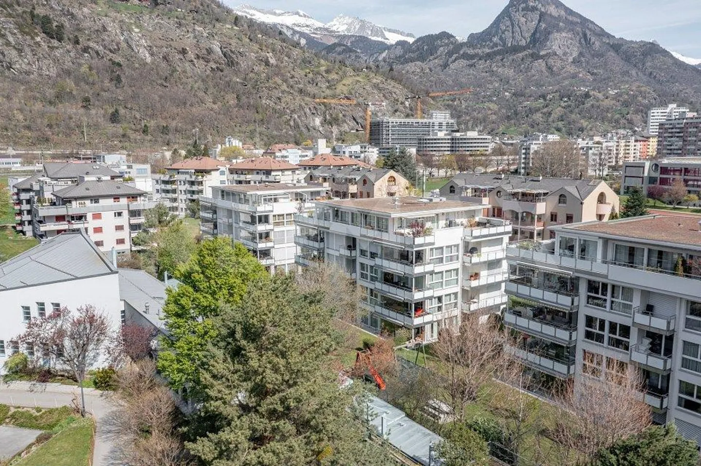 Appartamento di 5,5 locali a Brig - Foto 1 di 13