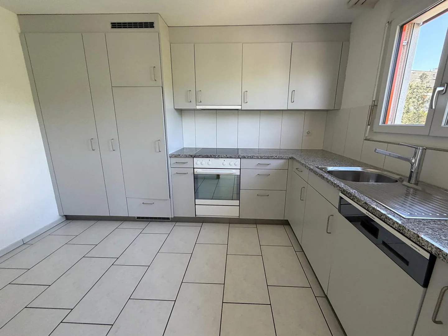 Familienfreundliches Reihenhaus am Rhein - Foto 4 von 11
