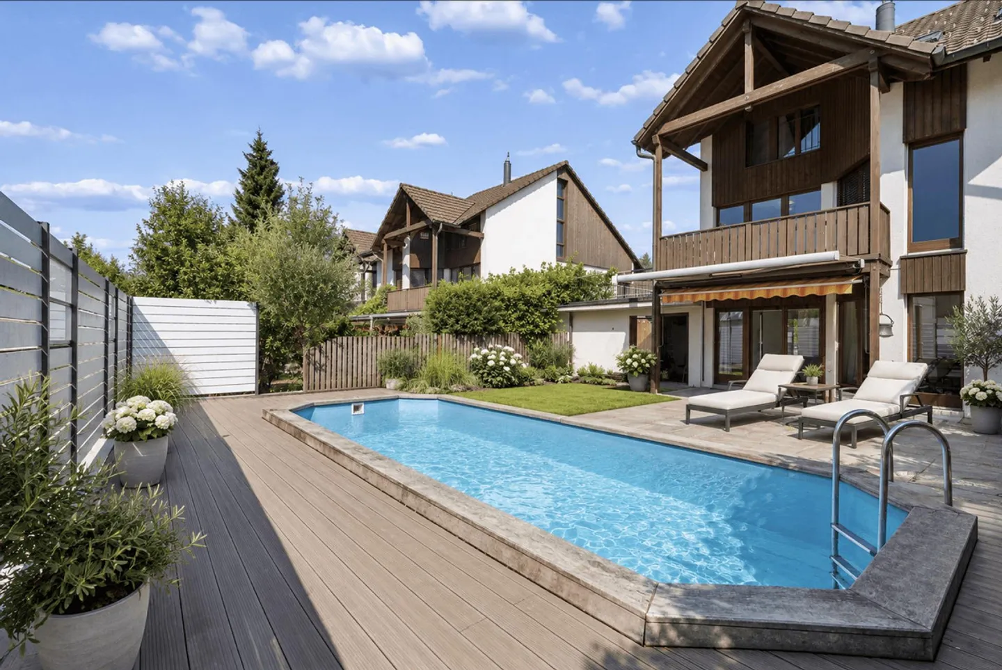 Doppeleinfamilienhaus mit viel Platz und Potenzial - Foto 1 von 14