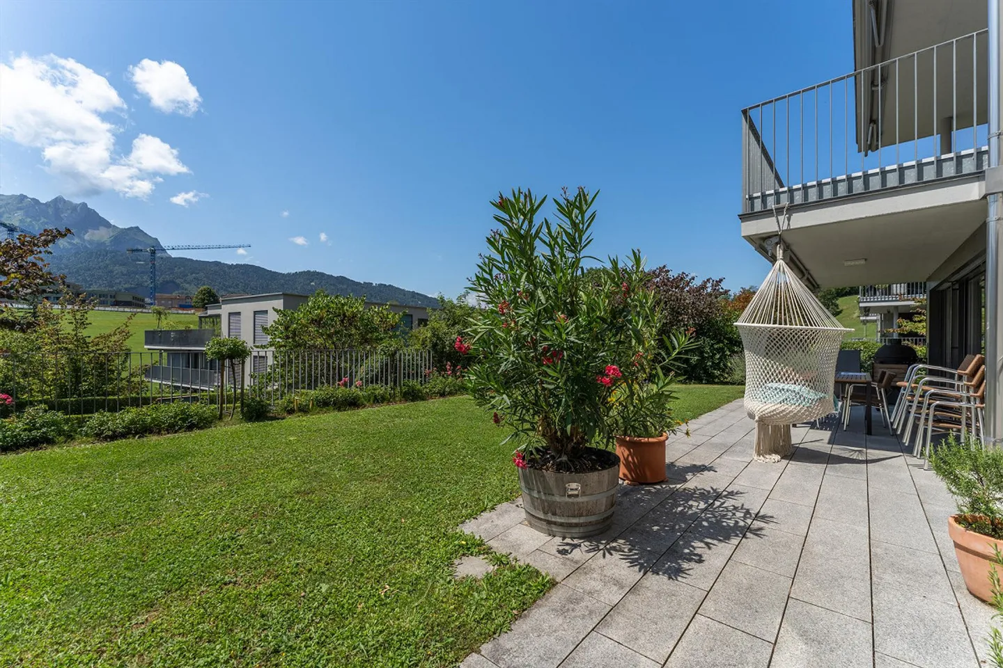 Wohnung mit atemberaubender Terrasse - Foto 2 von 4