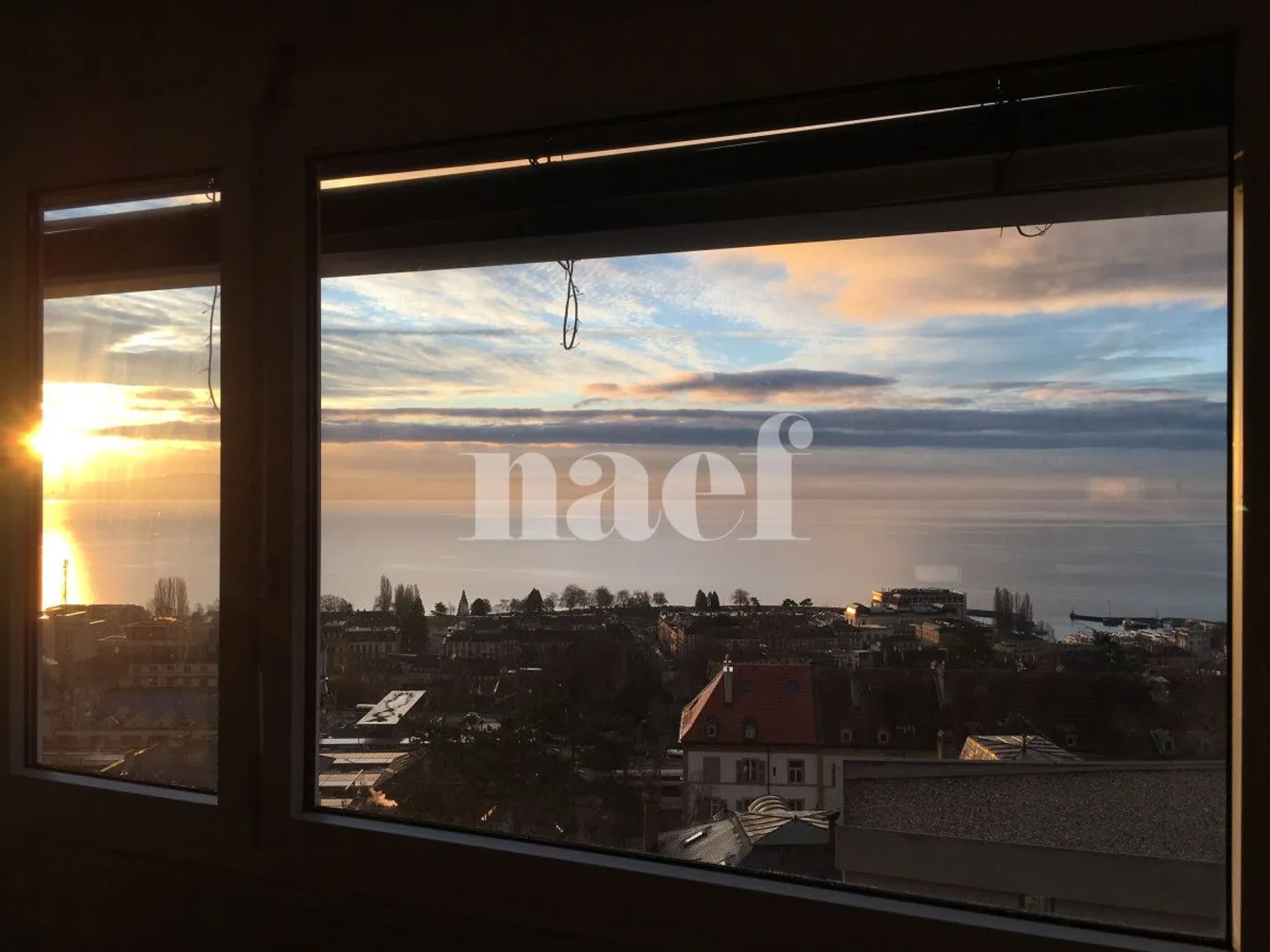 Studio magnifique avec vue sur le lac à Neuchâtel - Photo 1 sur 2