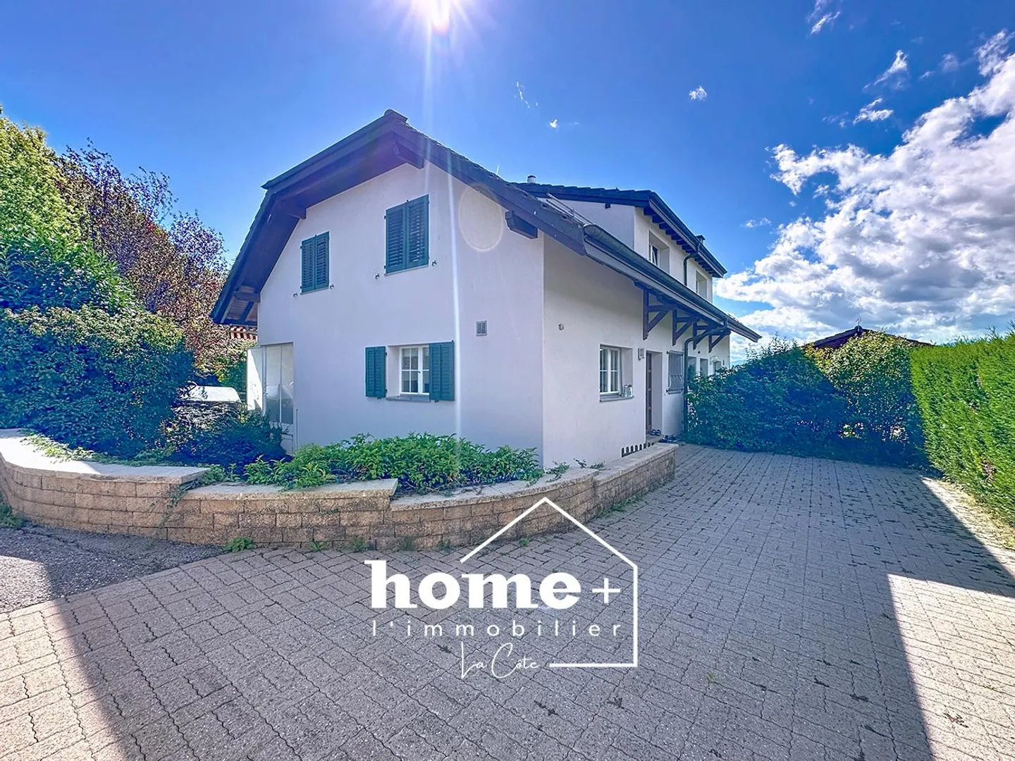 En exclusivité - Maison jumelle vaudoise avec grand jardin ? Calme, verdure et p - Photo 3 sur 9