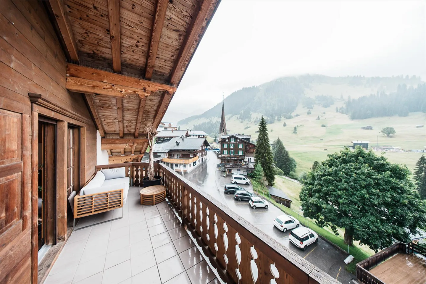 Alpine Living Experience with a View - Photo 2 of 19