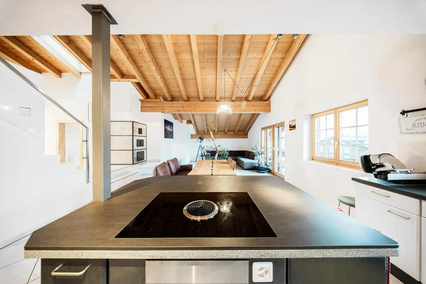 Alpine Living Experience with a View - Photo 5 of 19