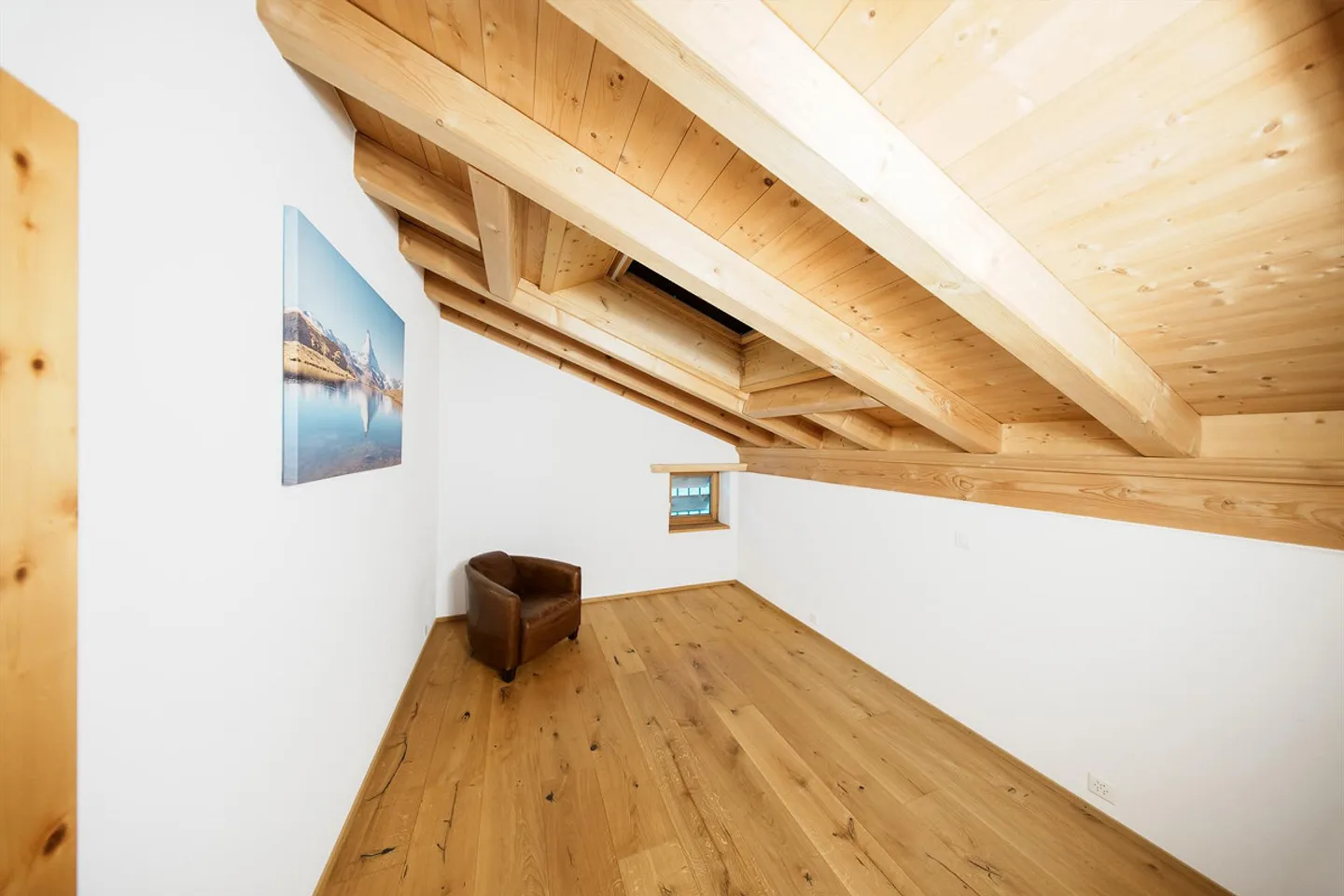 Alpine Living Experience with a View - Photo 12 of 19