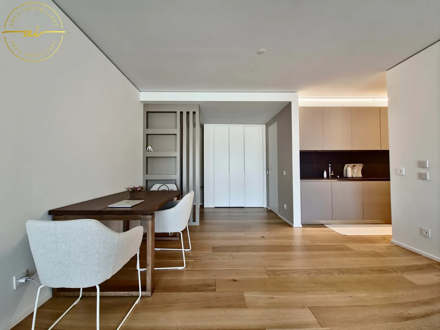 Elegante appartamento di 3,5 locali con terrazza e parziale vista lago a Paradiso - Foto 5 di 13