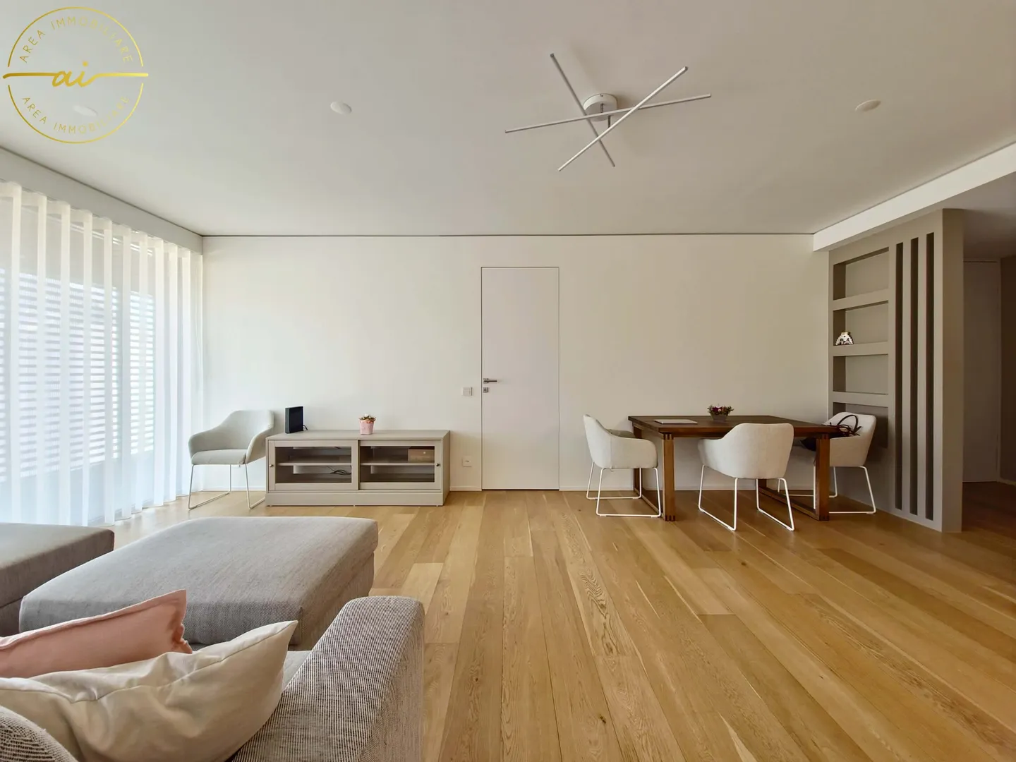 Elegante appartamento di 3,5 locali con terrazza e parziale vista lago a Paradiso - Foto 3 di 13