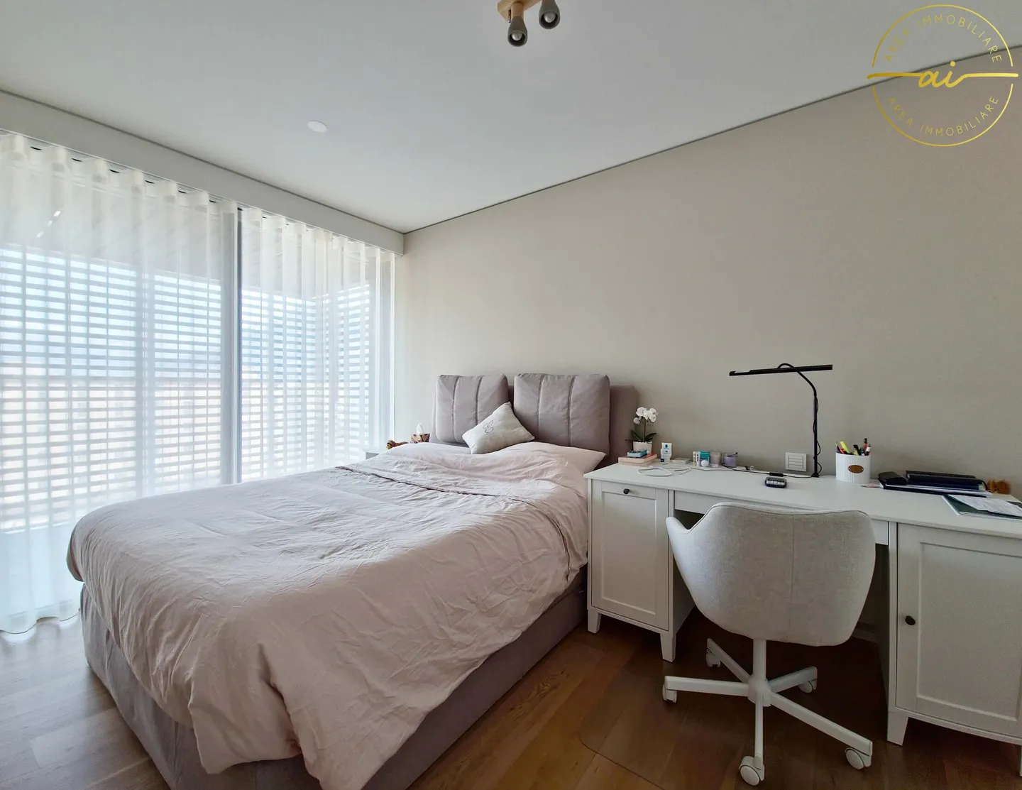 Elegante appartamento di 3,5 locali con terrazza e parziale vista lago a Paradiso - Foto 12 di 13