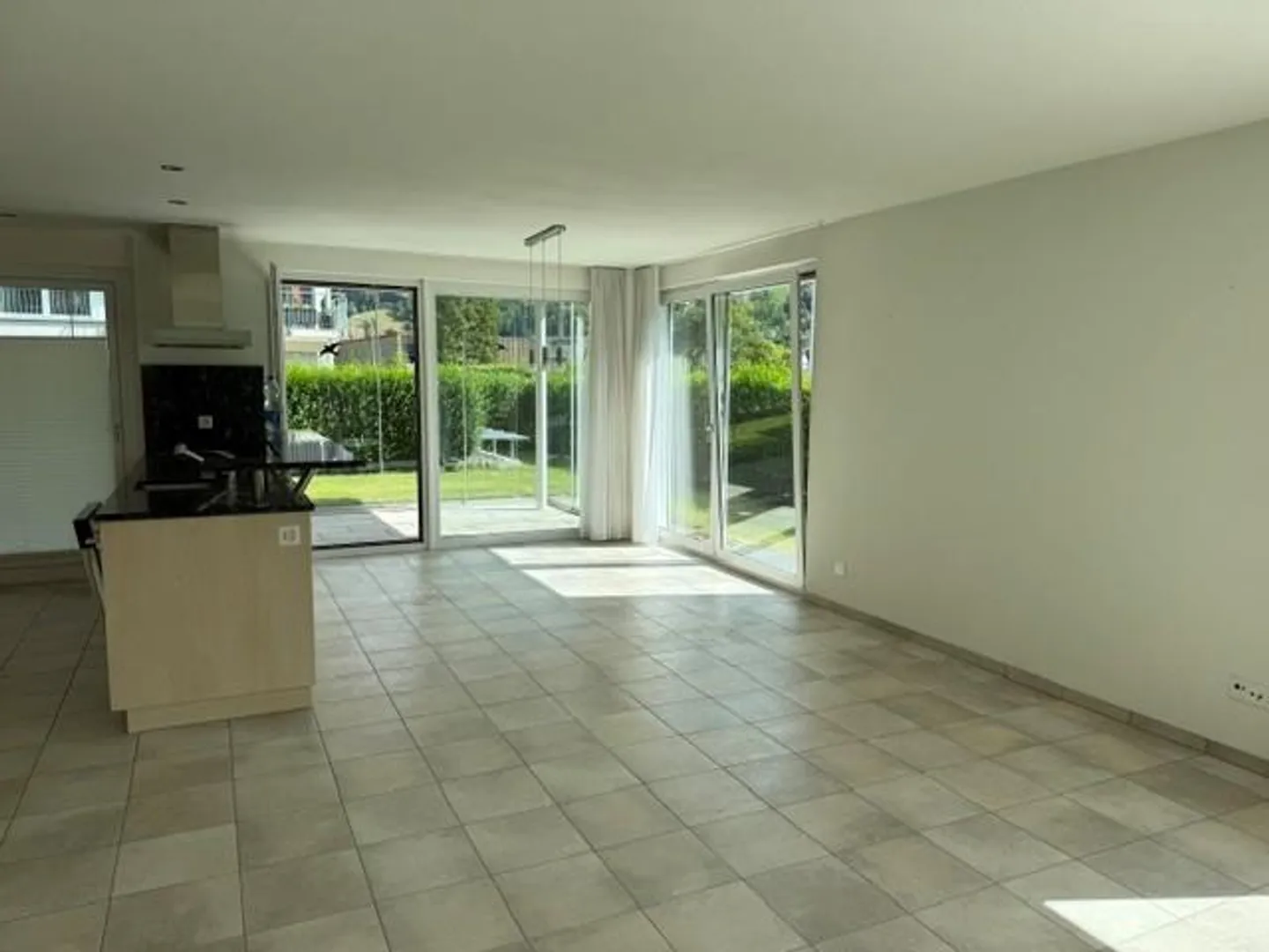 3.5-Zimmer-Gartenwohnung an Top-Lage in Mollis - Photo 4 sur 17