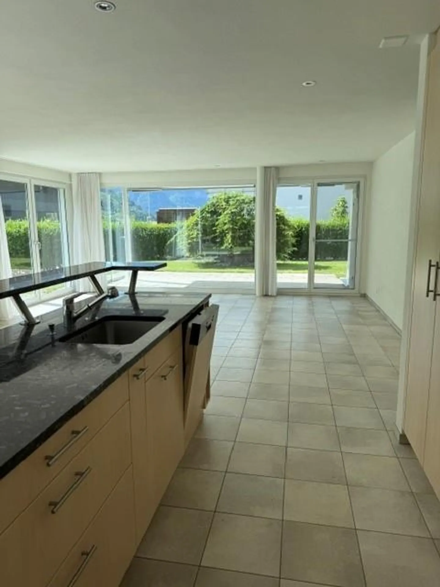 3.5-Zimmer-Gartenwohnung an Top-Lage in Mollis - Photo 5 sur 17