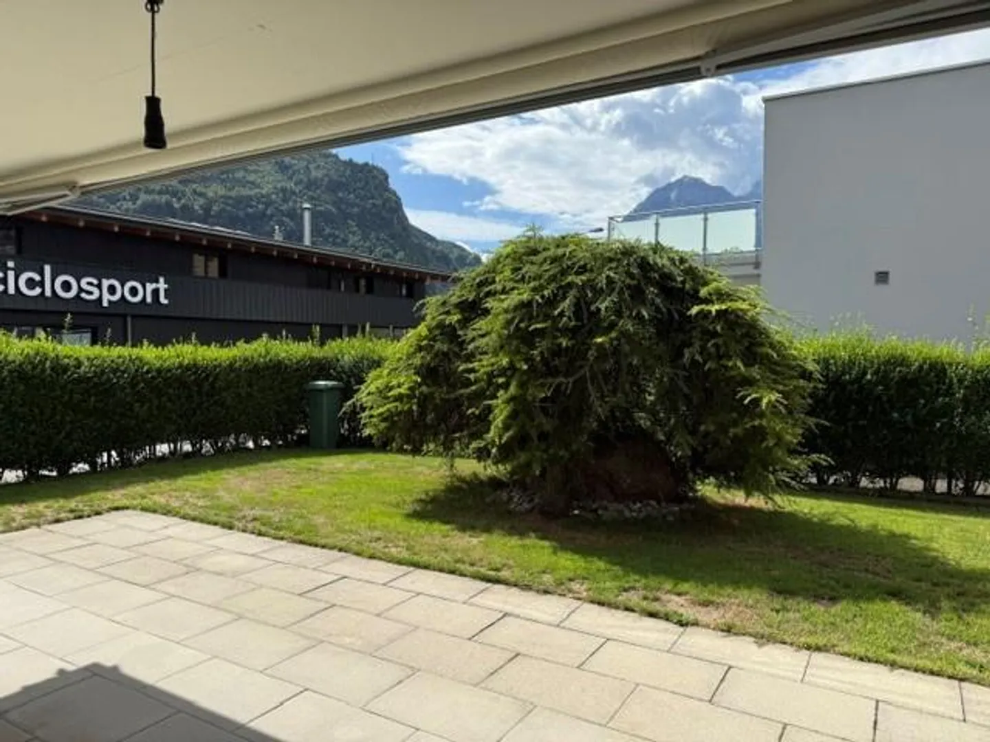 3.5-Zimmer-Gartenwohnung an Top-Lage in Mollis - Photo 7 sur 17