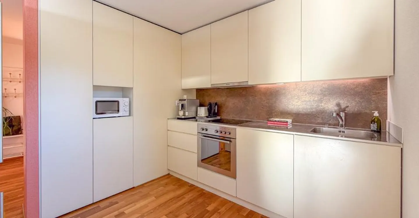 Incantevole appartamento di 4,5 stanze con balcone - Foto 3 di 12