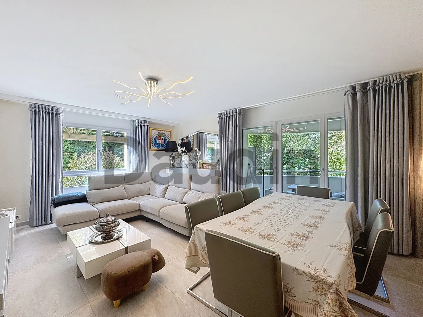 Wohnung kaufen - Foto 1 von 10