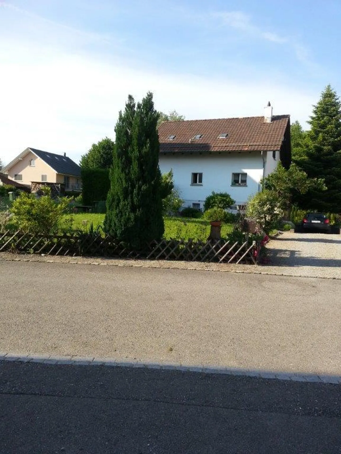 Schönes Einfamilienhaus mit Garten zu vermieten - Photo 1 sur 11