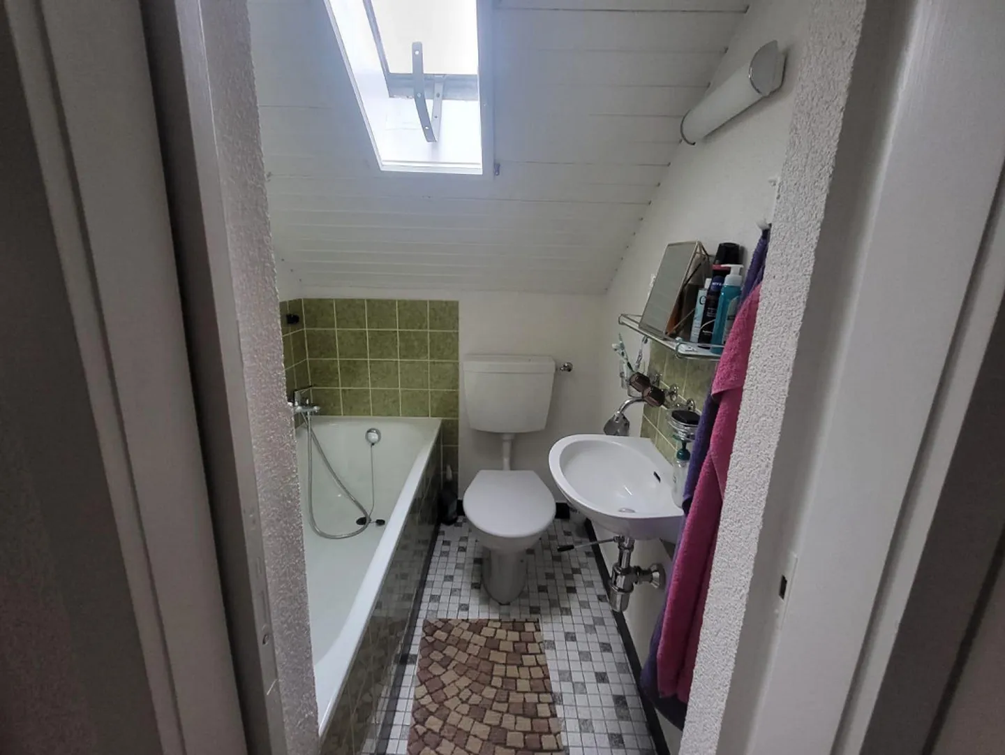 Schönes Einfamilienhaus mit Garten zu vermieten - Photo 10 sur 11