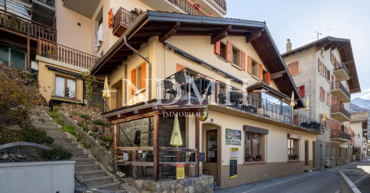 Nel cuore del villaggio - casa di villaggio con ristorante - Foto 1 di 10