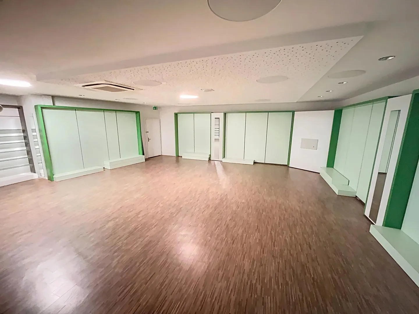 Commercial space in the center of Sion - Large modular areas - Photo 15 of 15