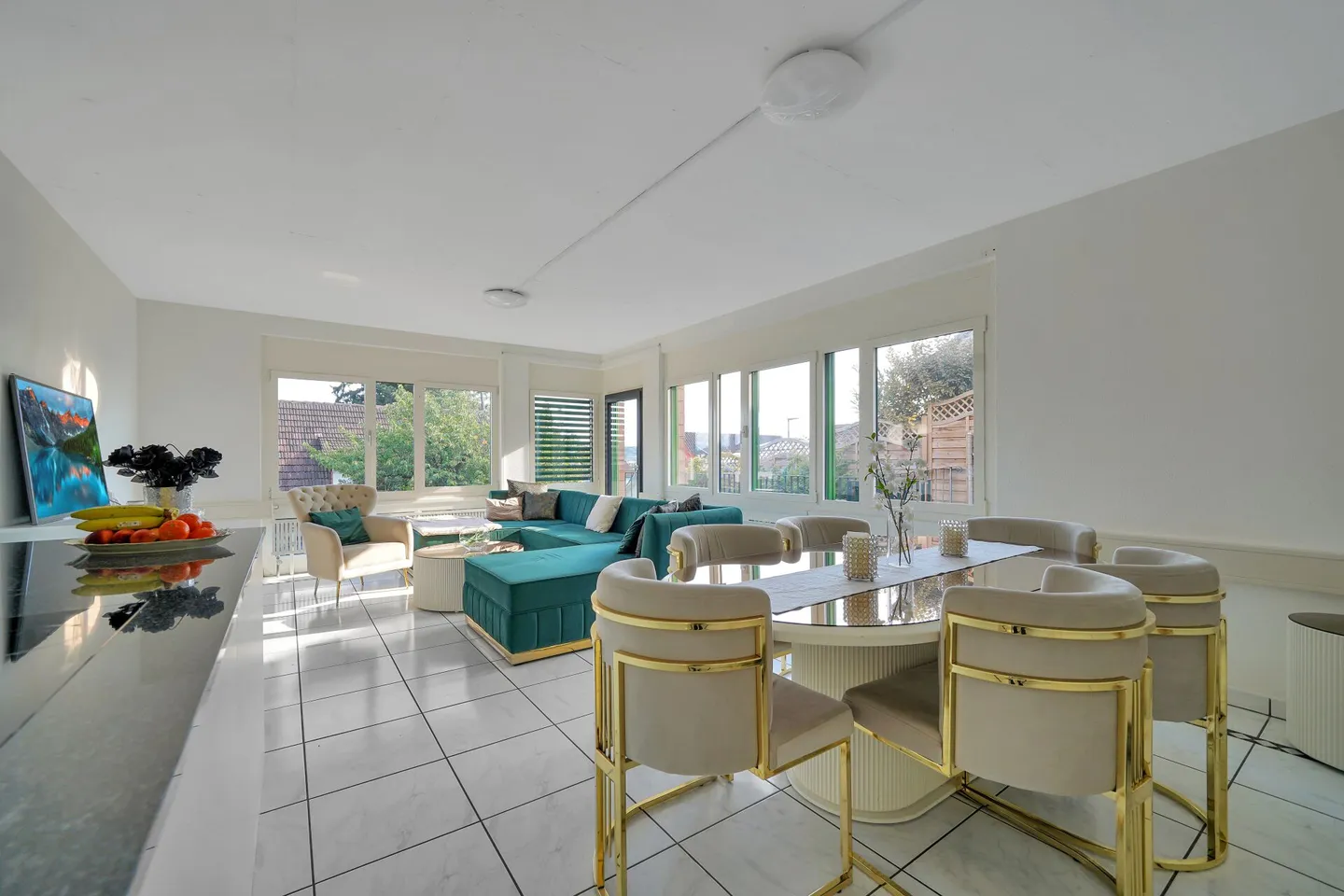 Renovated multi-family house with 5 residential units and parking garage - Photo 4 of 13