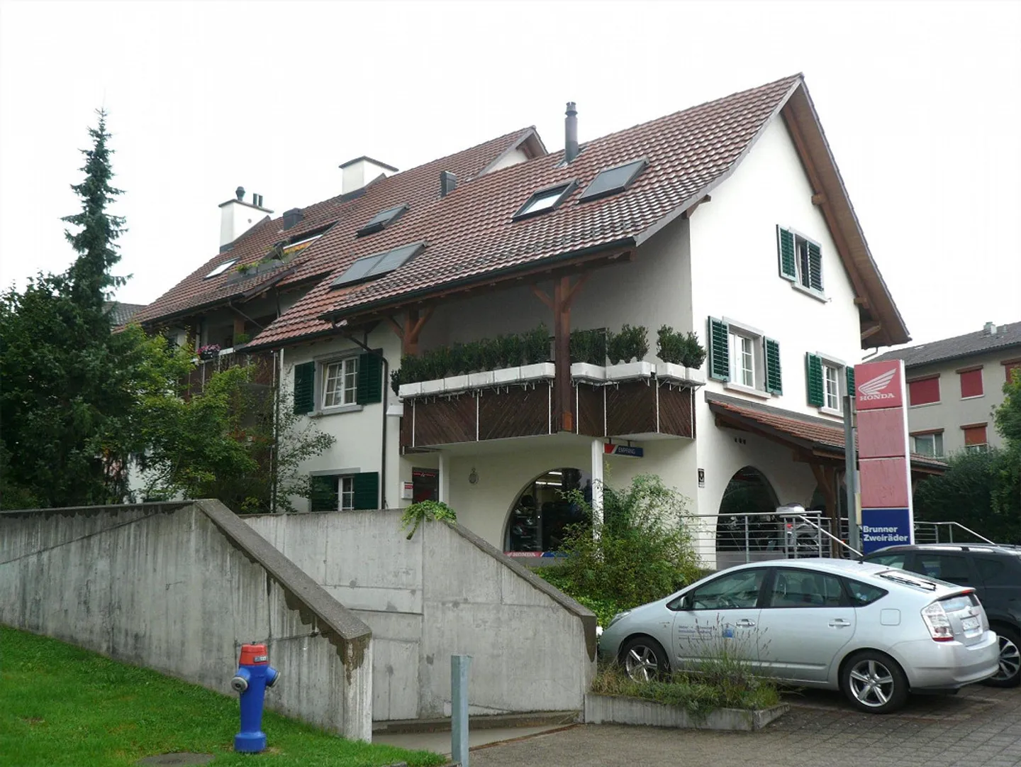 Accogliente appartamento mansardato di 2,5 stanze in affitto a Dietlikon (senza ascensore) - Foto 1 di 7