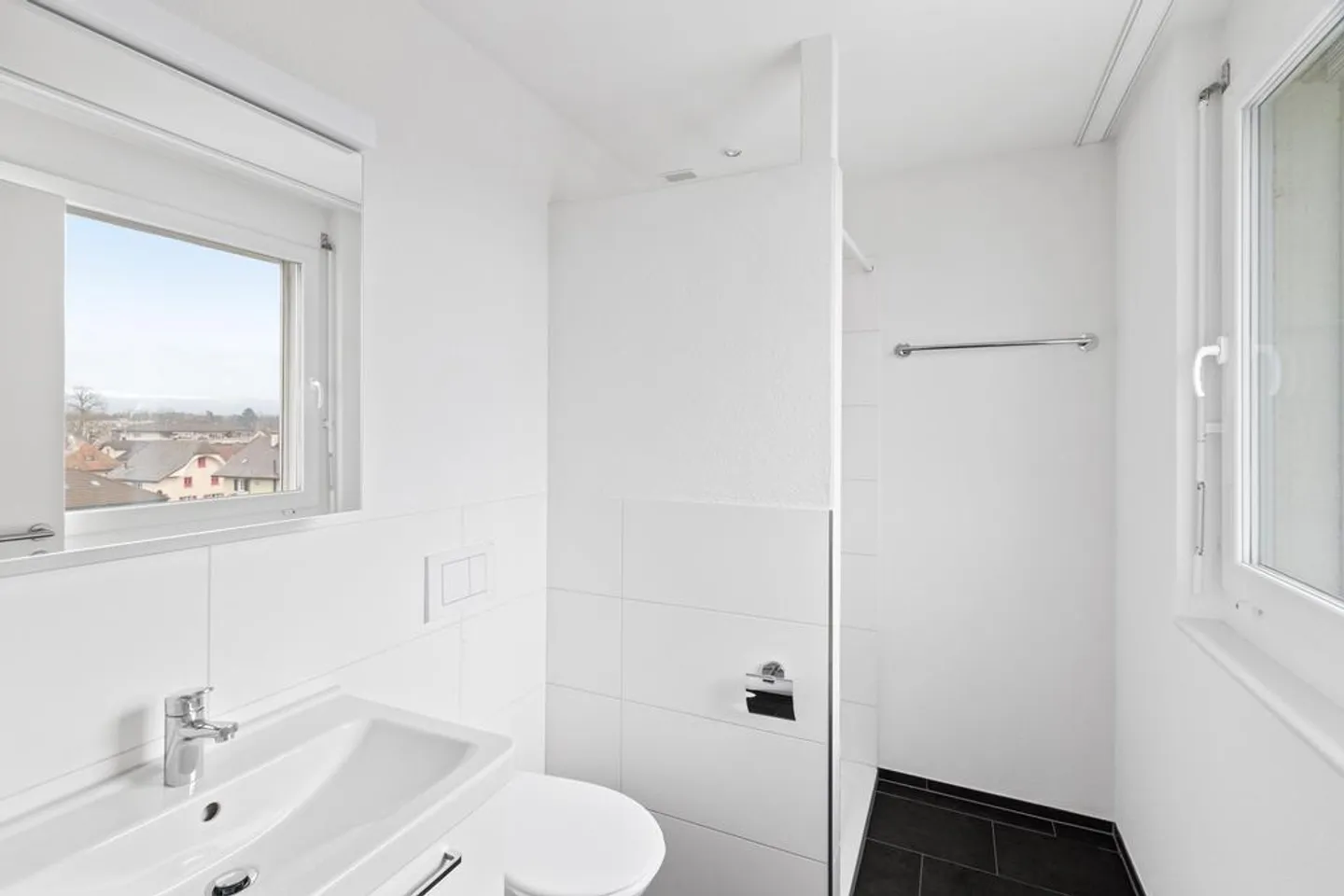 Welcome to your new home! - Photo 7 of 12