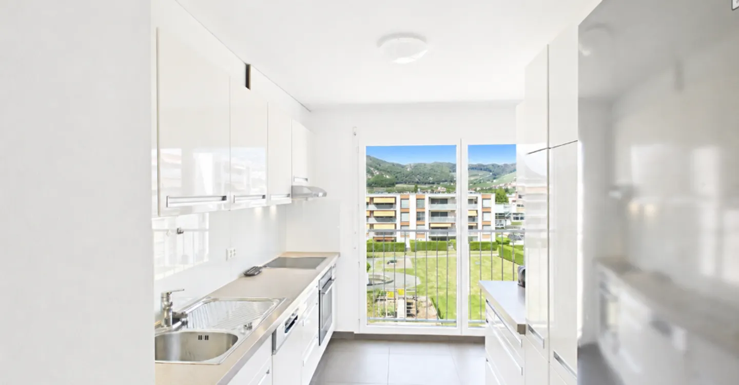 136 m² duplex with terrace and view of the Dents du Midi, in the heart of Aigle - Photo 4 of 13