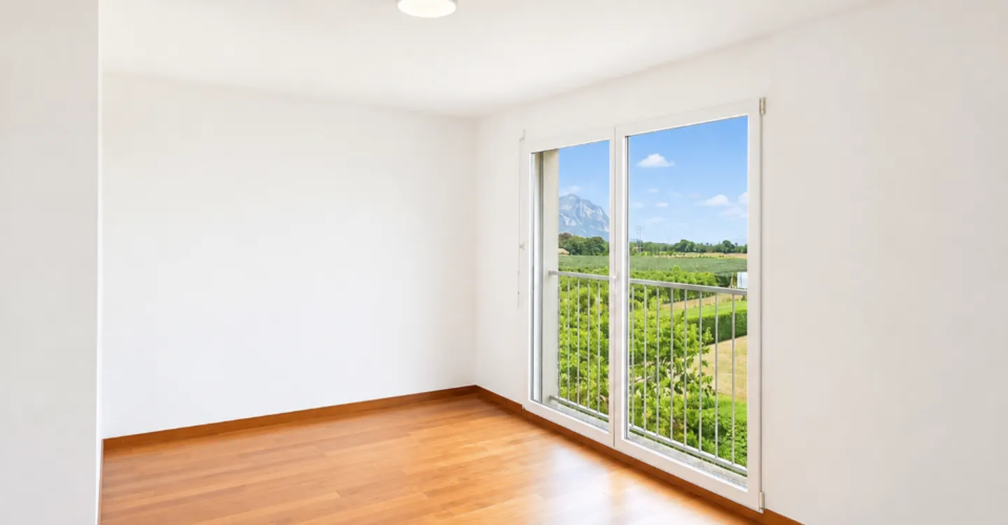 136 m² duplex with terrace and view of the Dents du Midi, in the heart of Aigle - Photo 7 of 13