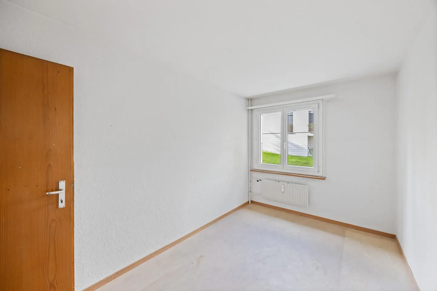 Appartement moderne fraîchement rénové à louer - Photo 2 sur 8