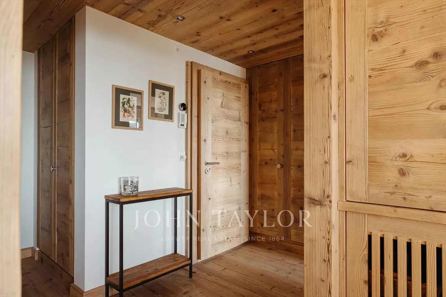 Location: 3 Bedroom Apartment - Crans-Montana - Photo 4 of 13