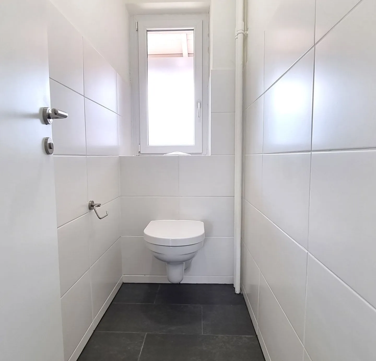 Sanierte 5 Zimmer Wohnung mit zwei Balkons - Foto 7 von 12