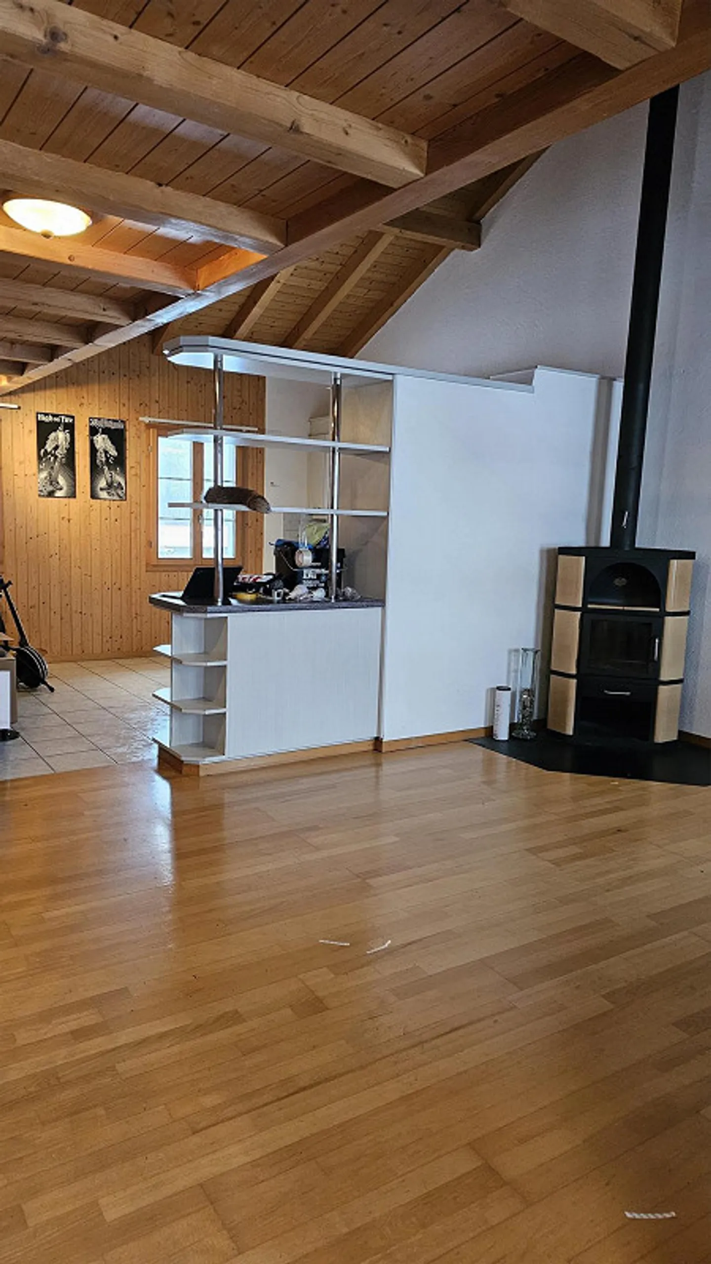 2 1/2 Zimmer Dachwohung - Photo 3 of 7