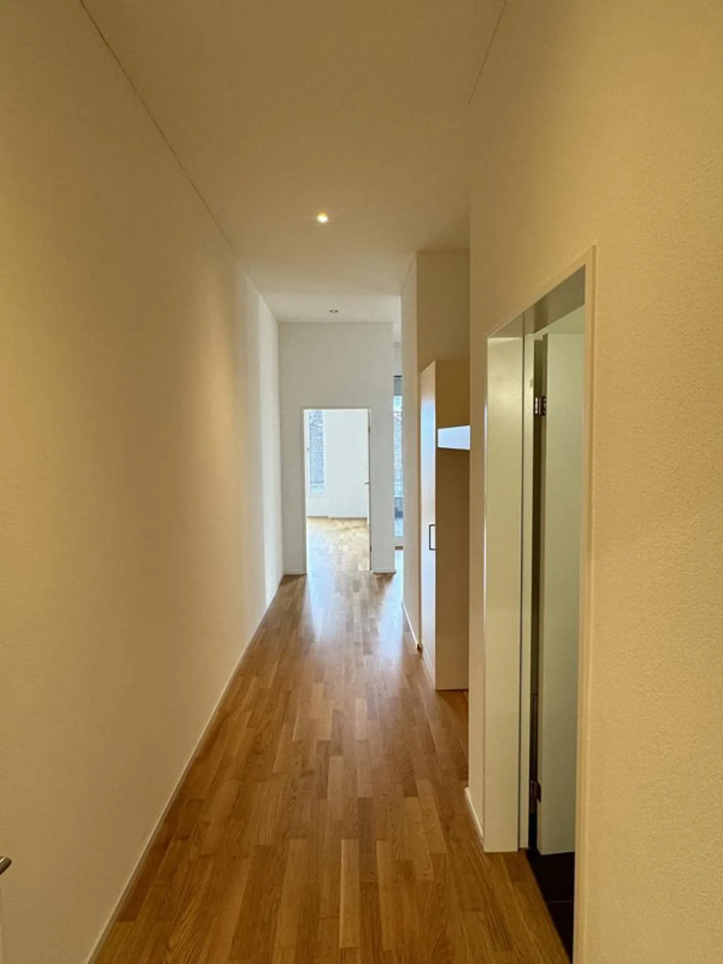 Top modern apartment in the heart of Altstätten! - Photo 11 of 12