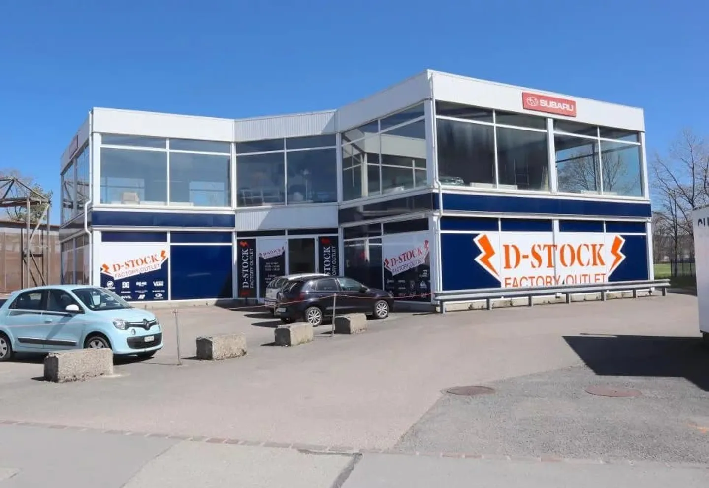 Bâtiment commercial / artisanal + appartement de 4.5 pces - Foto 1 von 3