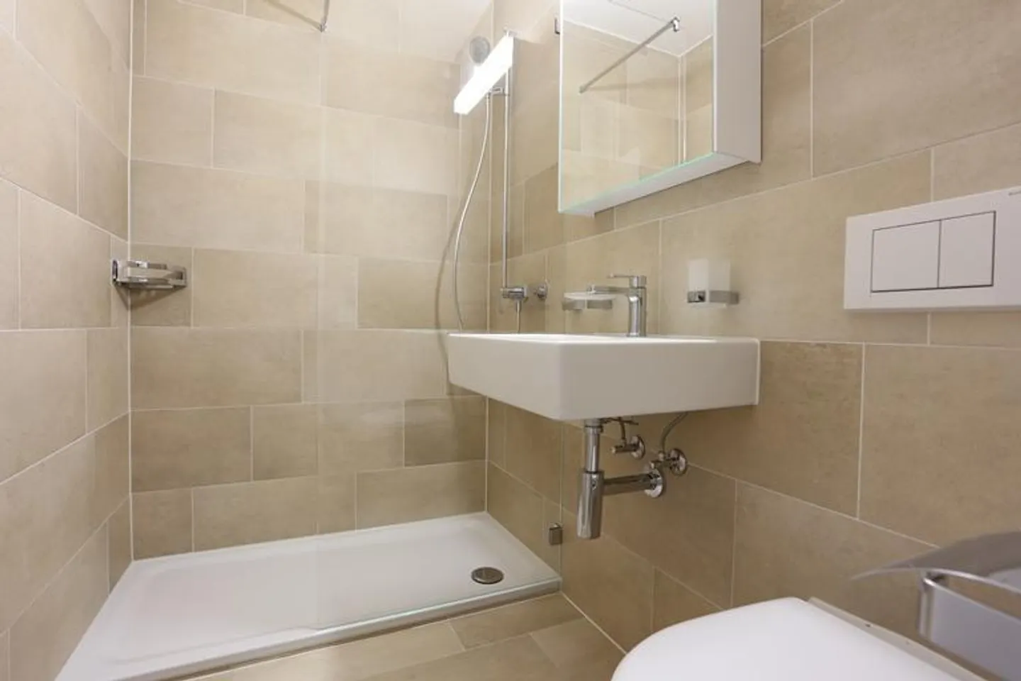 Appartement moderne de 5,5 pièces près des Langen Erlen - Photo 5 sur 8