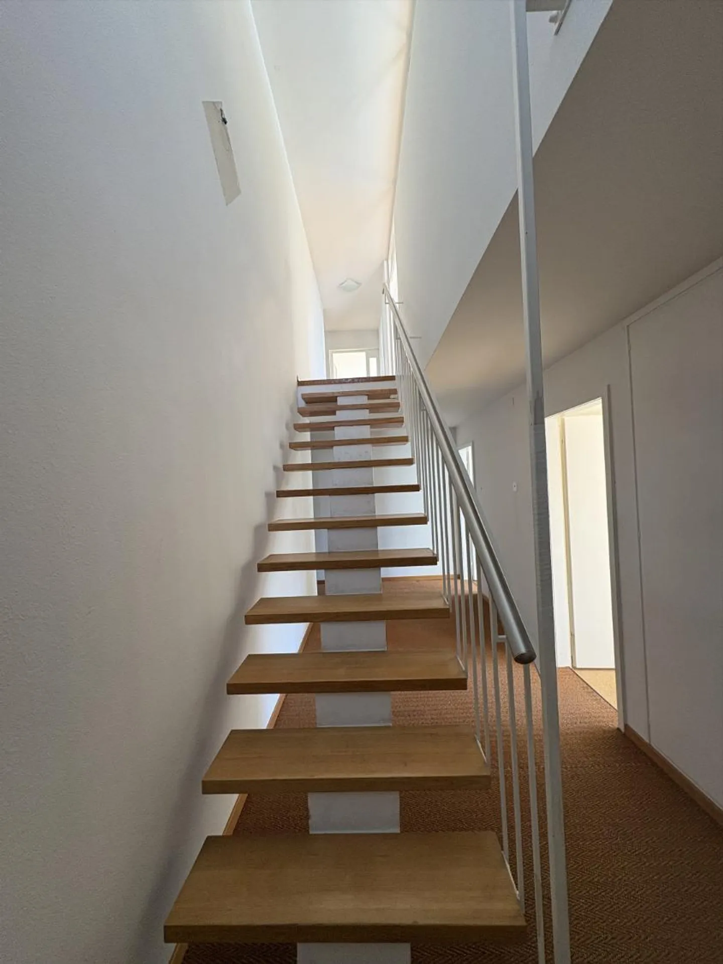 Geräumige 6-Zimmer-Wohnung - Foto 8 von 9