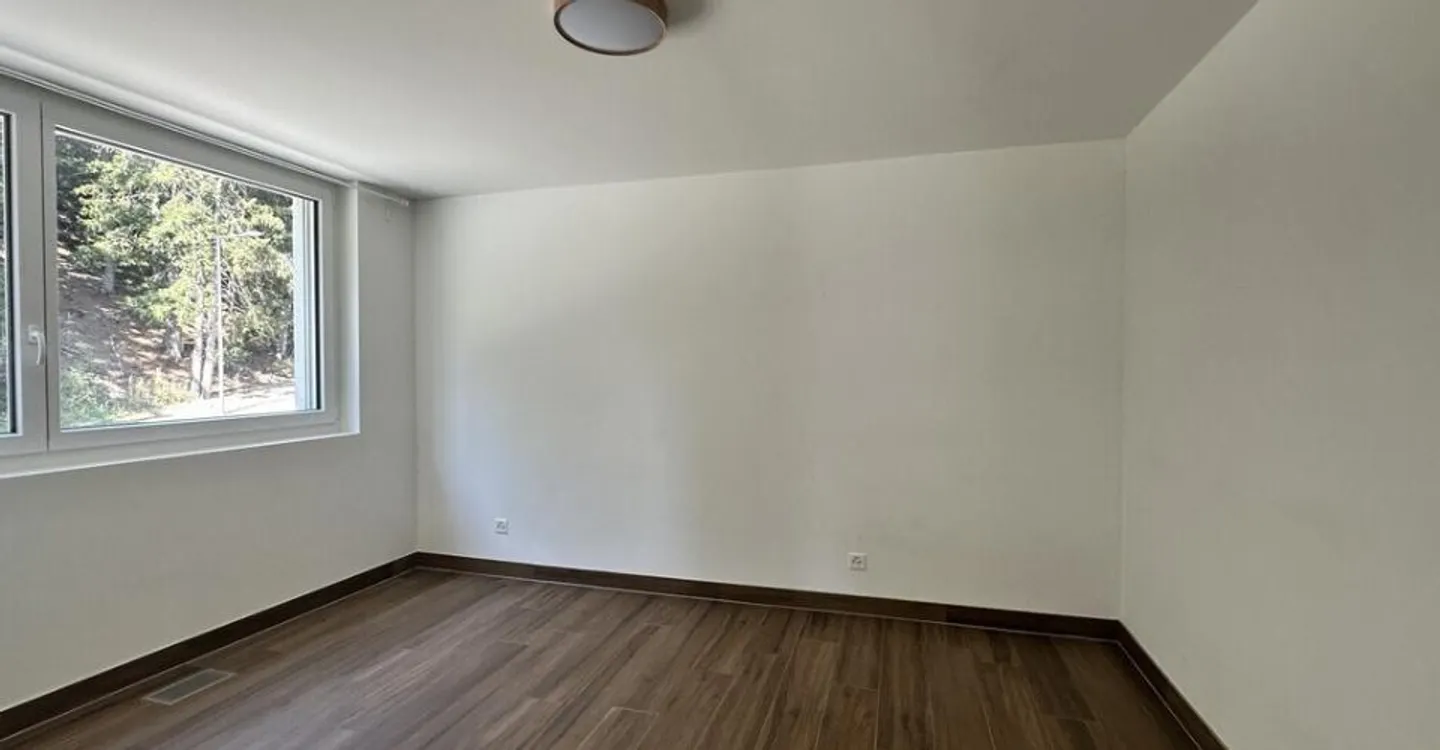 Charming 2.5-Room Apartment - Photo 7 of 10