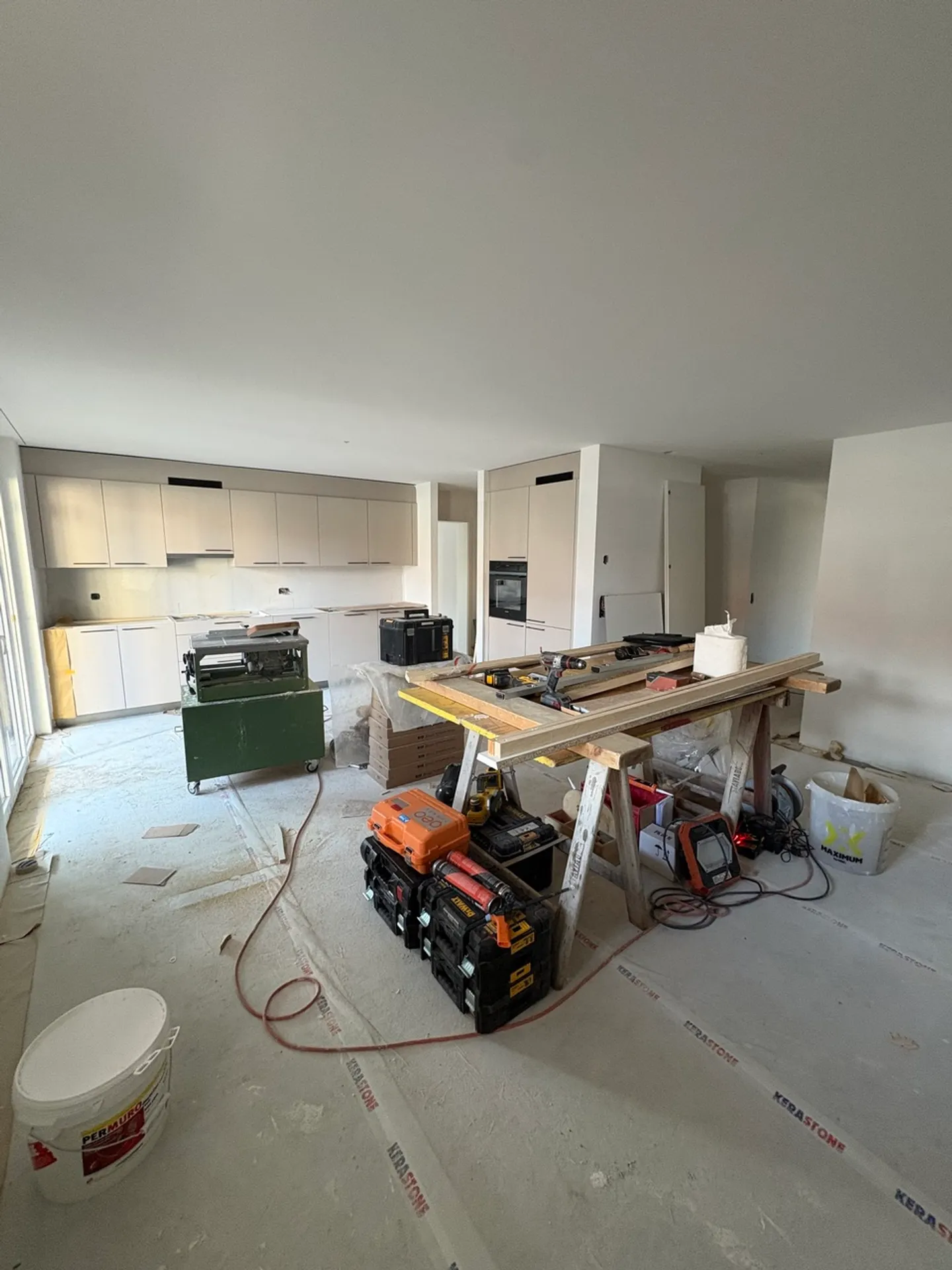Fully renovated 3.5-room apartment on the ground floor - Photo 1 of 5