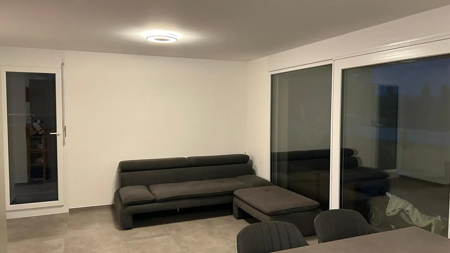 Möblierte 2.5-Zimmer-Dachwohnung mit Terrasse - Foto 6 von 16