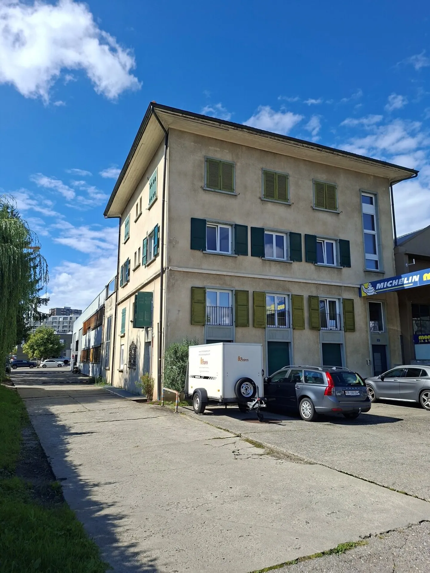 FRIBOURG / Daillettes 4 / 4,5 pièces au 2ème étage - Photo 2 sur 10