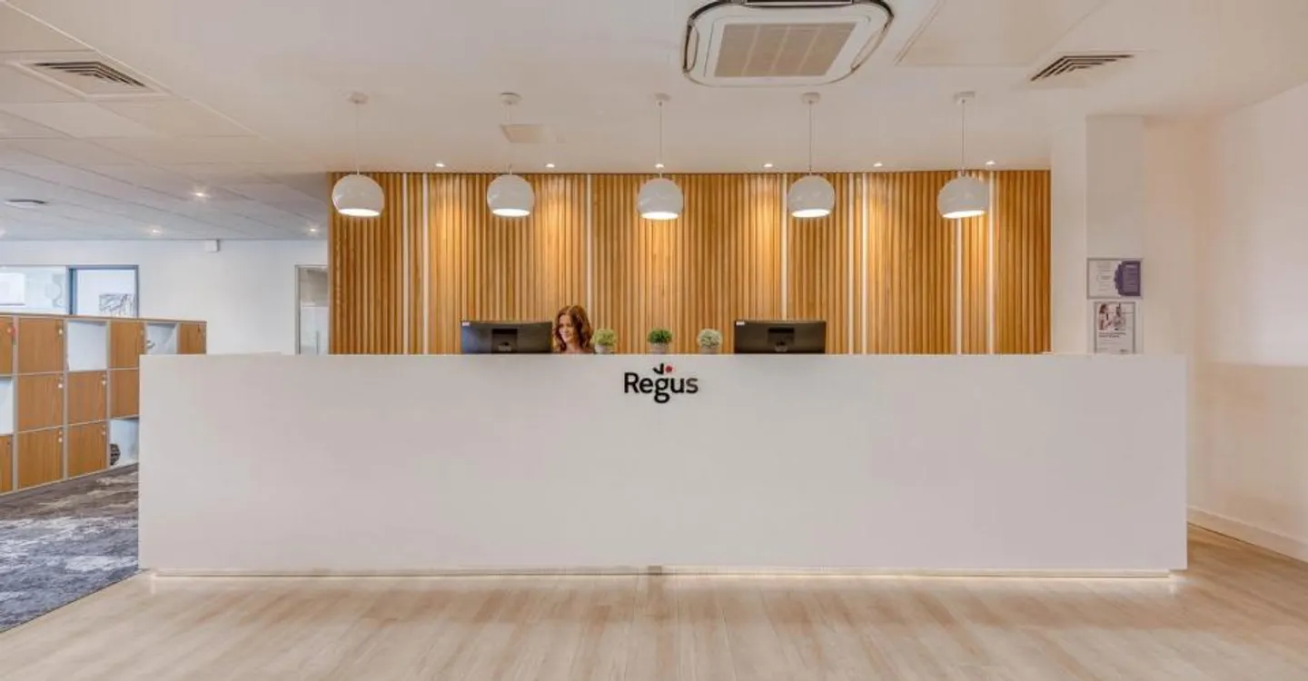 Ufficio privato per 5 presso Regus Bessieres - Foto 3 di 8