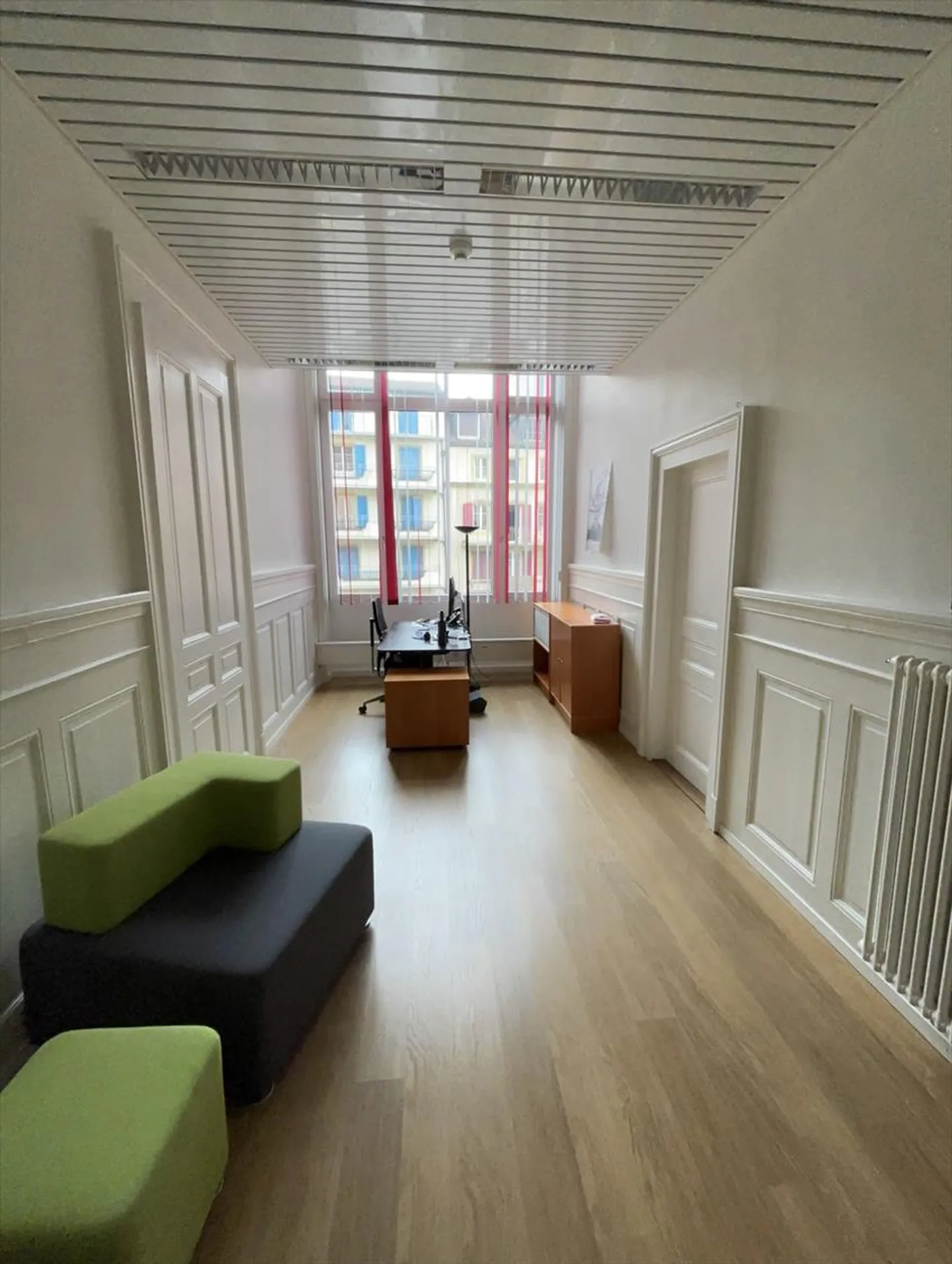 Affitto uffici di 285 m² in un edificio storico con vista... - Foto 2 di 3